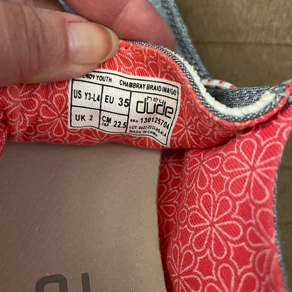 Hey Dude - Picture 8 of 8